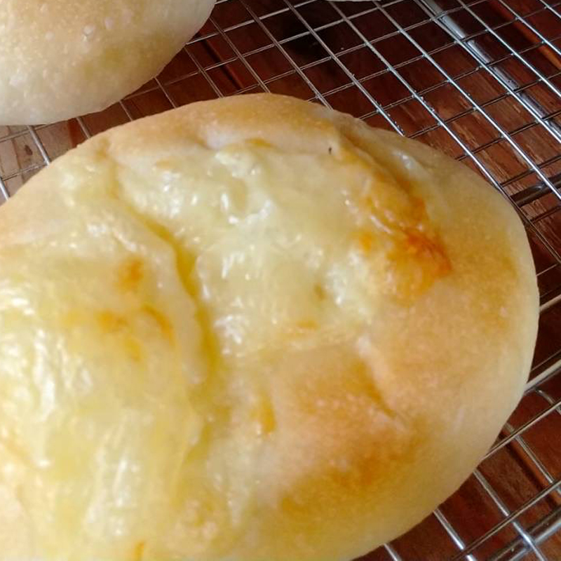 natural-cheese-bread2.jpg